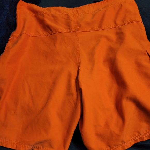 Hurley - Picture 3 of 3